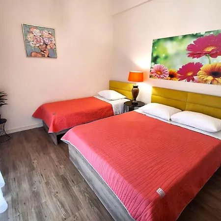 Holiday home Mini-villa Park Near The